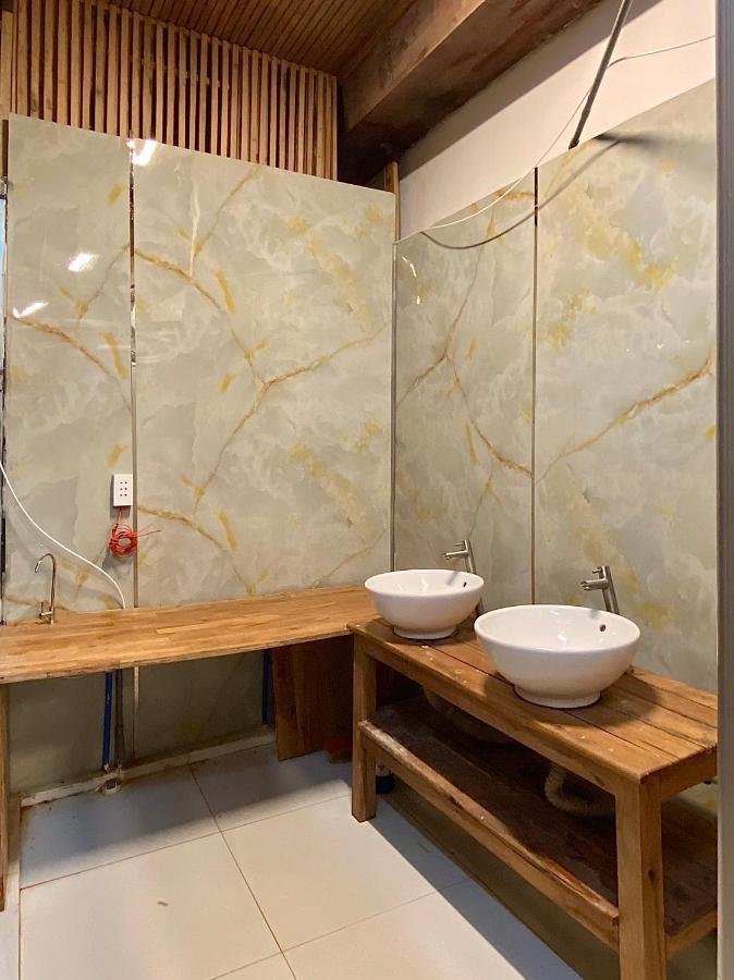 The GK House: Eco-Friendly Central Hostel with Rooftop Views Ho Chi Minh City Exterior photo