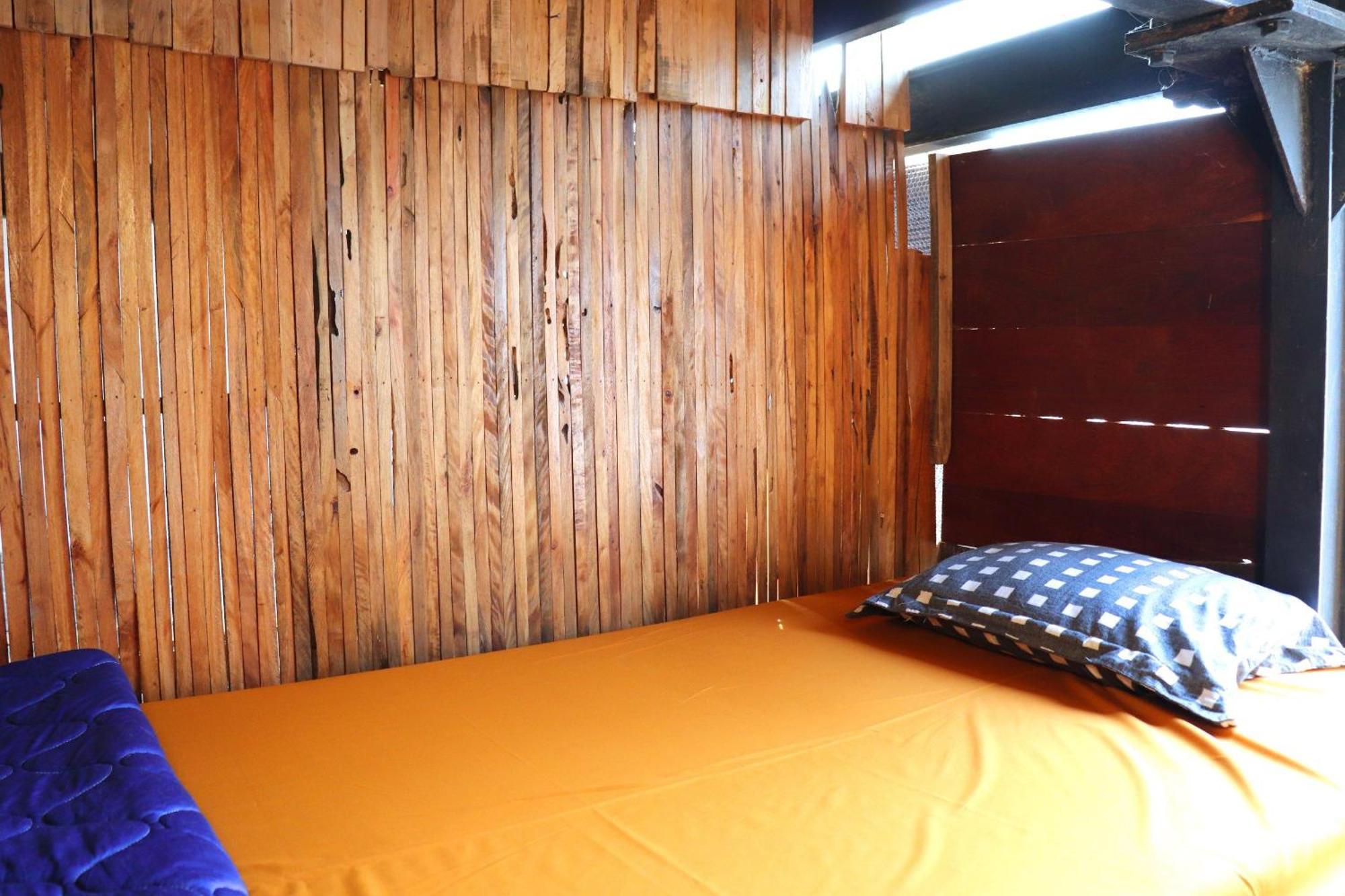 The GK House: Eco-Friendly Central Hostel with Rooftop Views Ho Chi Minh City Exterior photo