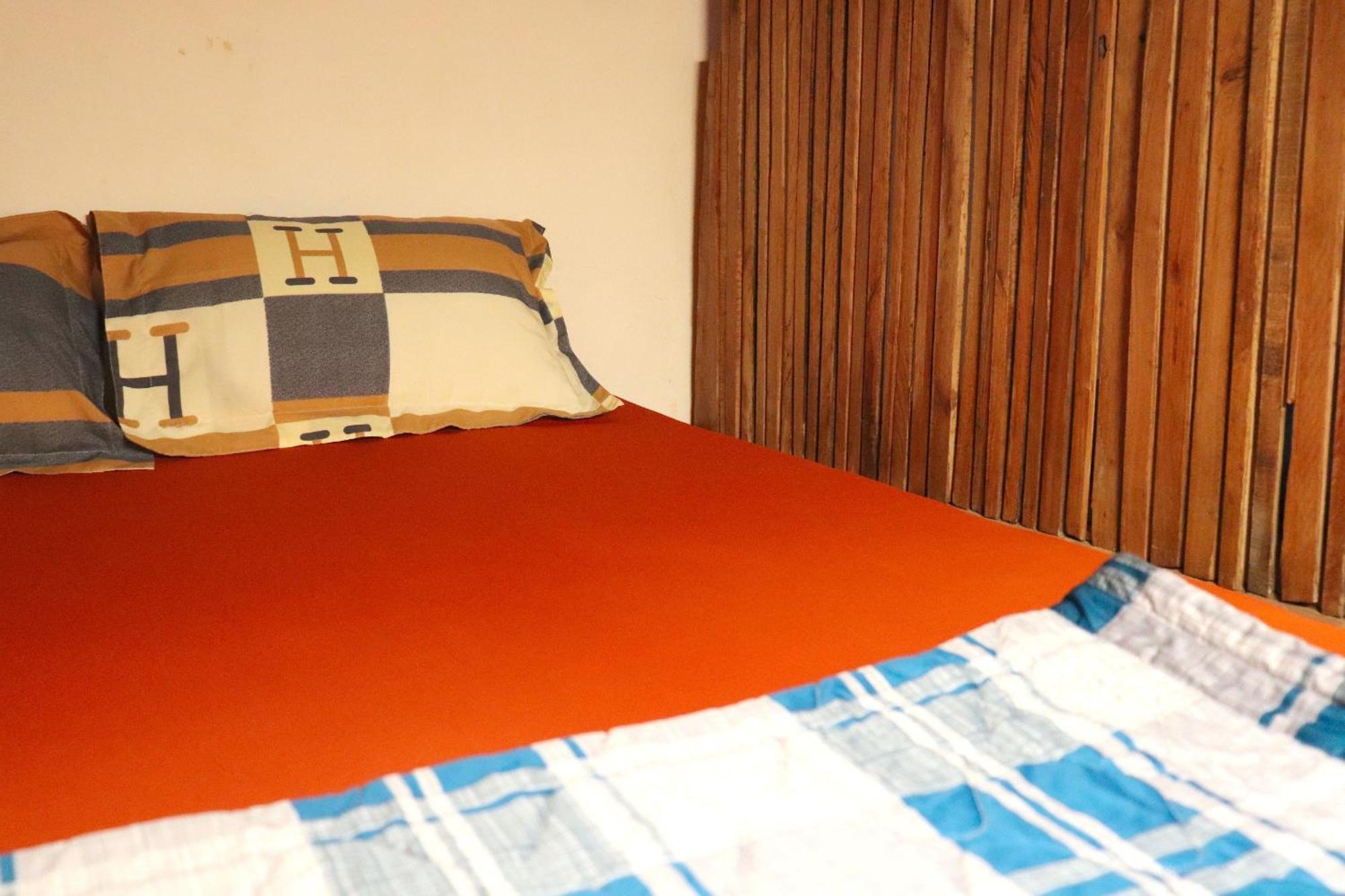 The GK House: Eco-Friendly Central Hostel with Rooftop Views Ho Chi Minh City Exterior photo