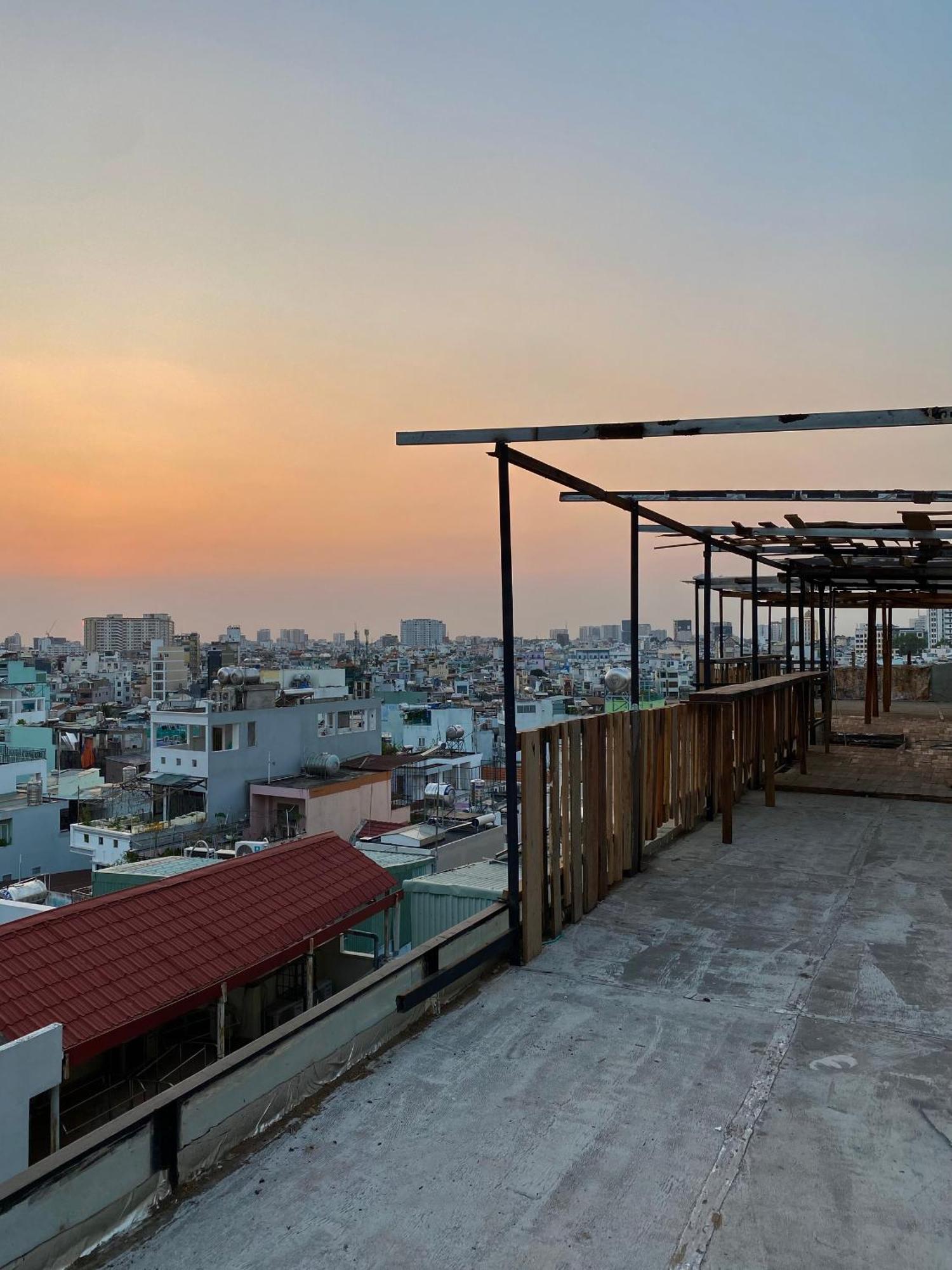 The GK House: Eco-Friendly Central Hostel with Rooftop Views Ho Chi Minh City Exterior photo