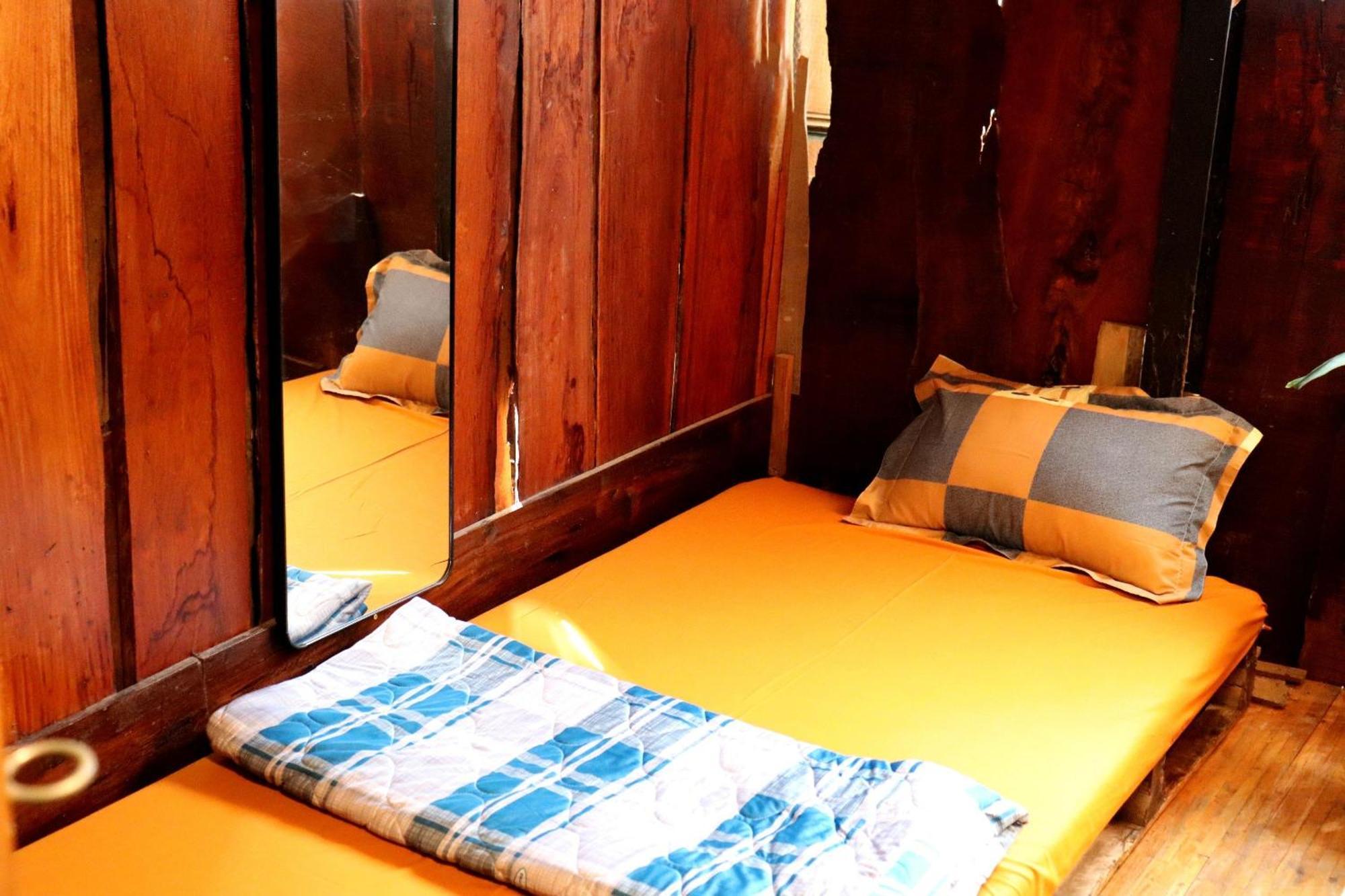 The GK House: Eco-Friendly Central Hostel with Rooftop Views Ho Chi Minh City Exterior photo